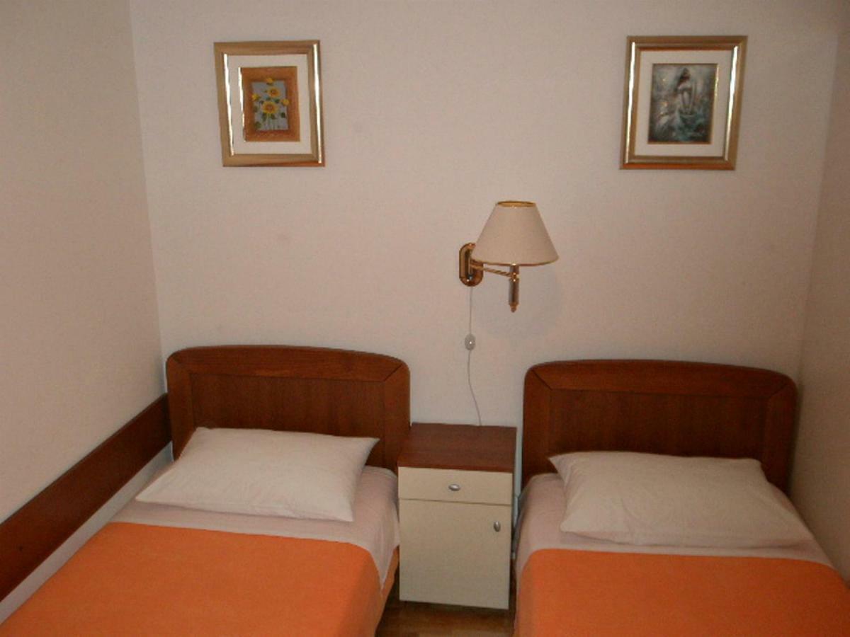 Apartments Znjan Сплит Экстерьер фото